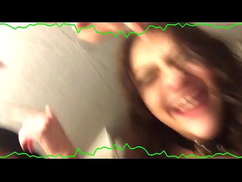 ❤️ 两位性感的黑发美女情感内裤留住混蛋古怪的婊子 ❤❌ Hard porn